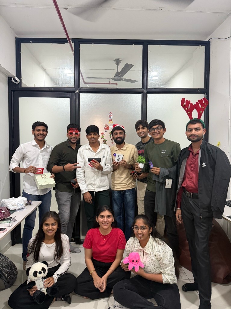 Smart Byte Labs team collaborating on commerce builds